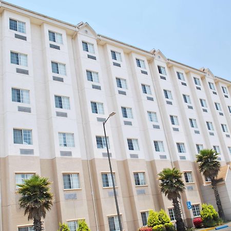 Microtel Inn And Suites By Wyndham Toluca Extérieur photo