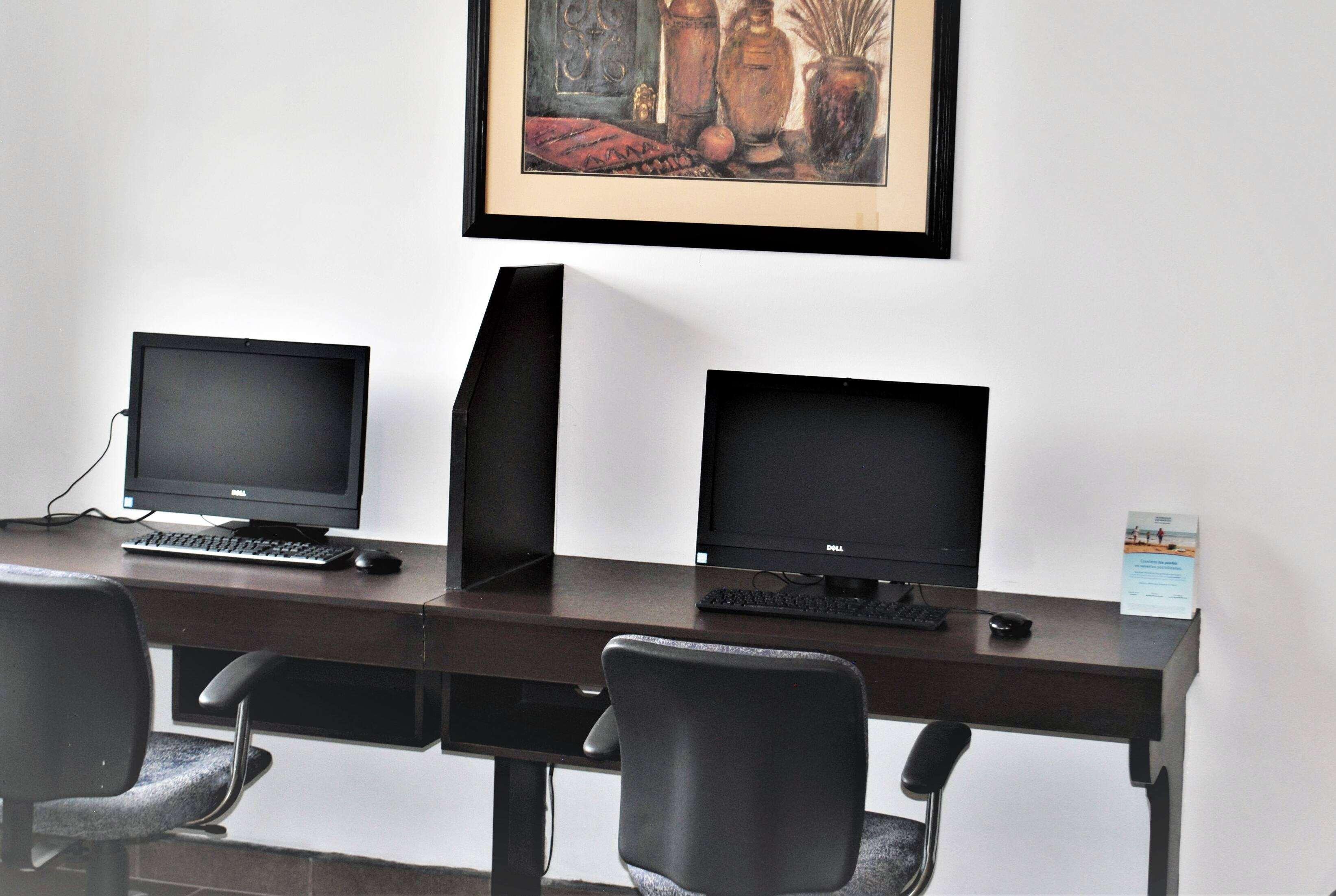 Microtel Inn And Suites By Wyndham Toluca Extérieur photo