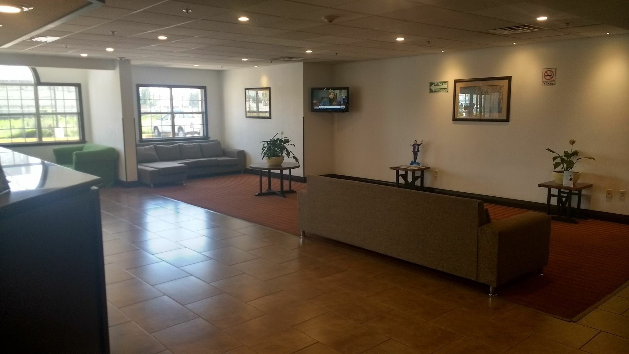 Microtel Inn And Suites By Wyndham Toluca Extérieur photo